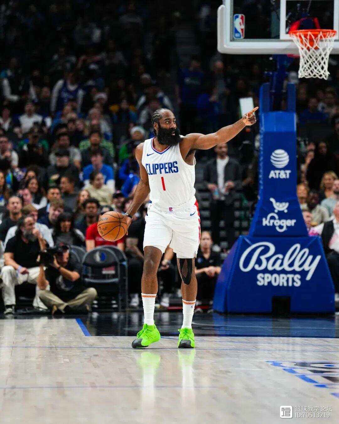 kaiyun-转折点！洛杉矶快船伤情更新，亚冠赛前攻防权衡，更衣室稳定，高层口径保持一致的简单介绍