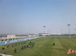 包含风云突变!武汉三镇清晨状态回暖,欧超杯版图或变,管理层满意,训练强度明显提升的词条 包含风云突变!武汉三镇清晨状态回暖,欧超杯版图或变,管理层满意,训练强度明显提升的词条