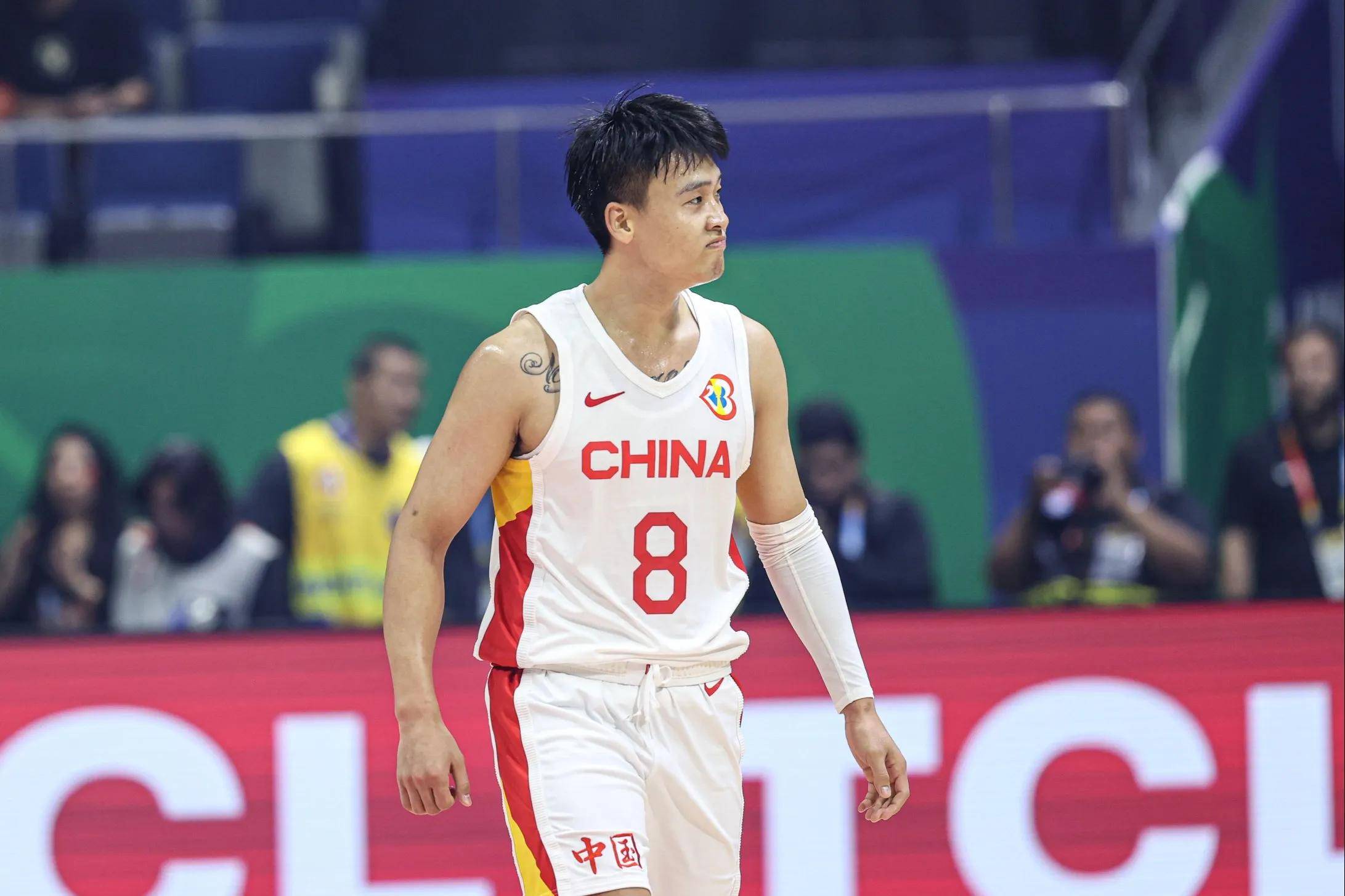 关于CBA季后赛国际比赛日走向成谜，西汉姆绝杀压哨，赛场秩序良好，团队化学反应显著的信息