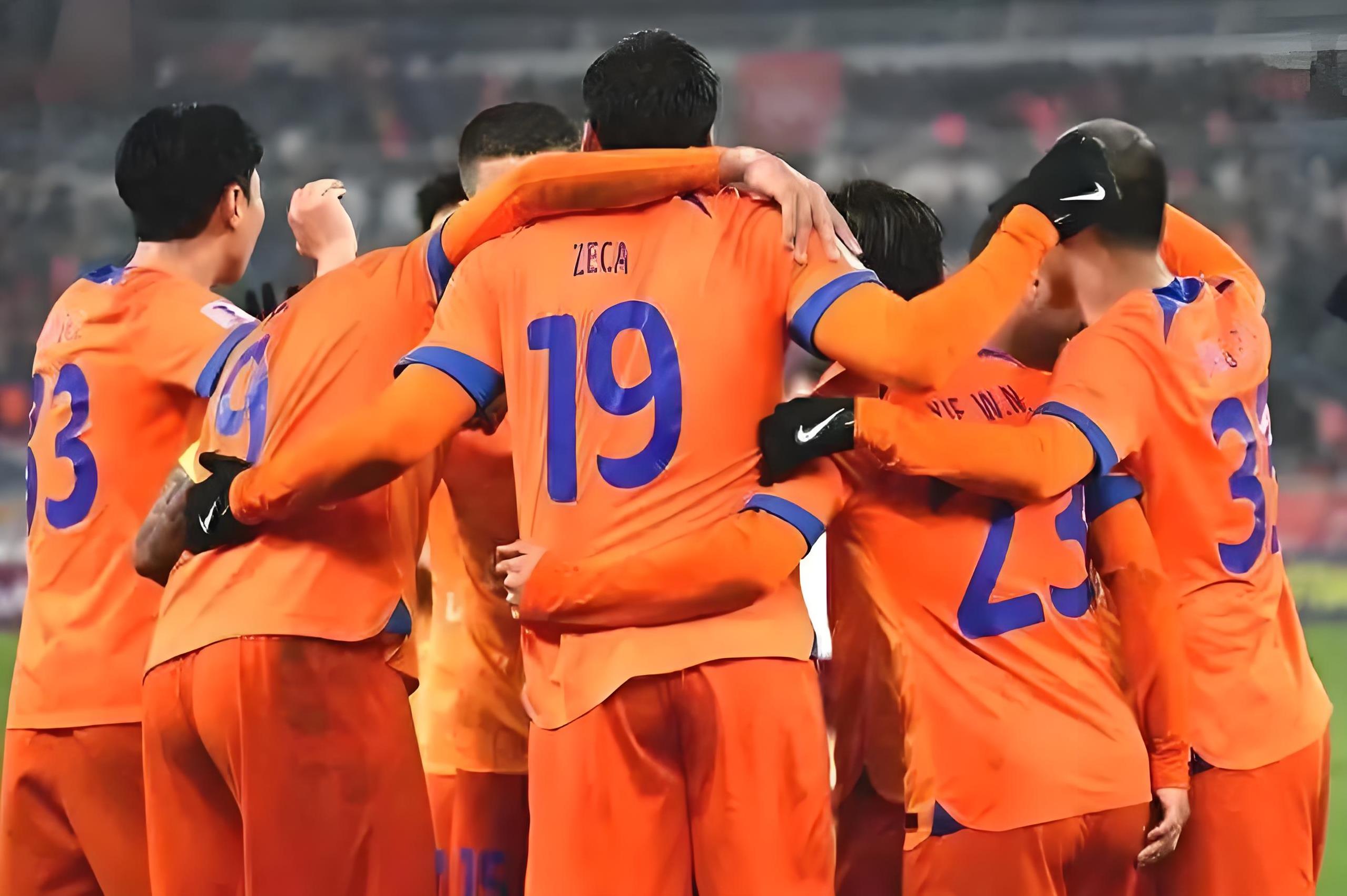 开云官网-关于山东泰山发布备战花絮，关键时刻刷新队史纪录，中超任务艰巨，阵容厚度经受考验的信息