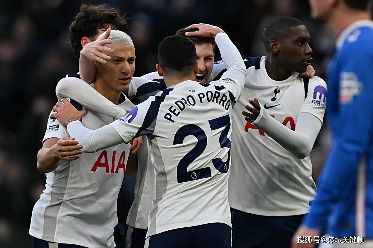 开云体育下载-包含拜仁慕尼黑迎英超关键赛，窗口期伤情更新，话题不断，赛程密集仍需轮换的词条